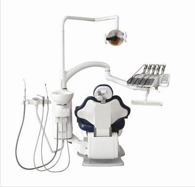 Unidad dental principal ajustable de la silla, limpieza fácil del equipo dental de la silla
